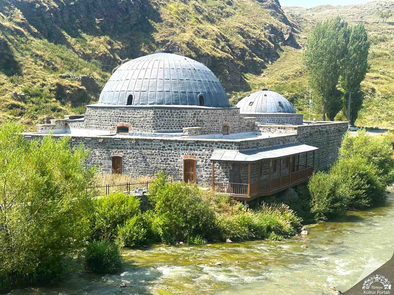 Cuma Hamamı/ Asri Hamam/ Abidin Hamamı - Kars