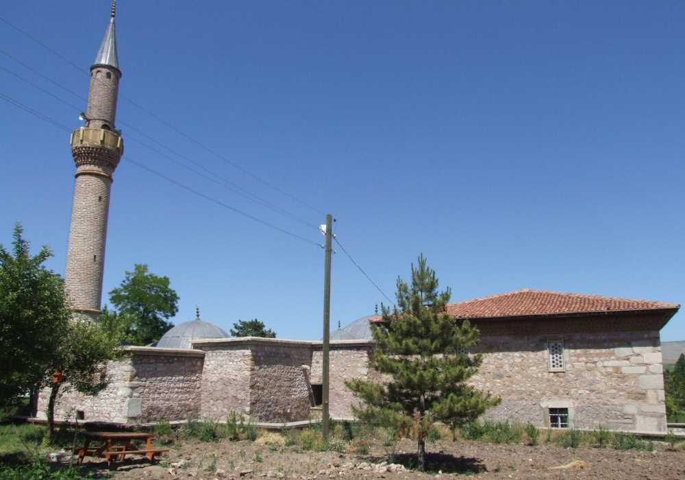Elvan Çelebi Cami Ve Türbesi - Çorum