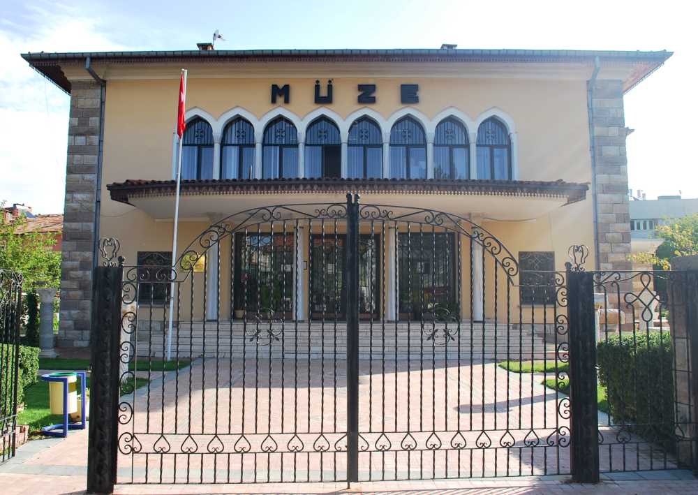 Yalvaç Müzesi - Isparta