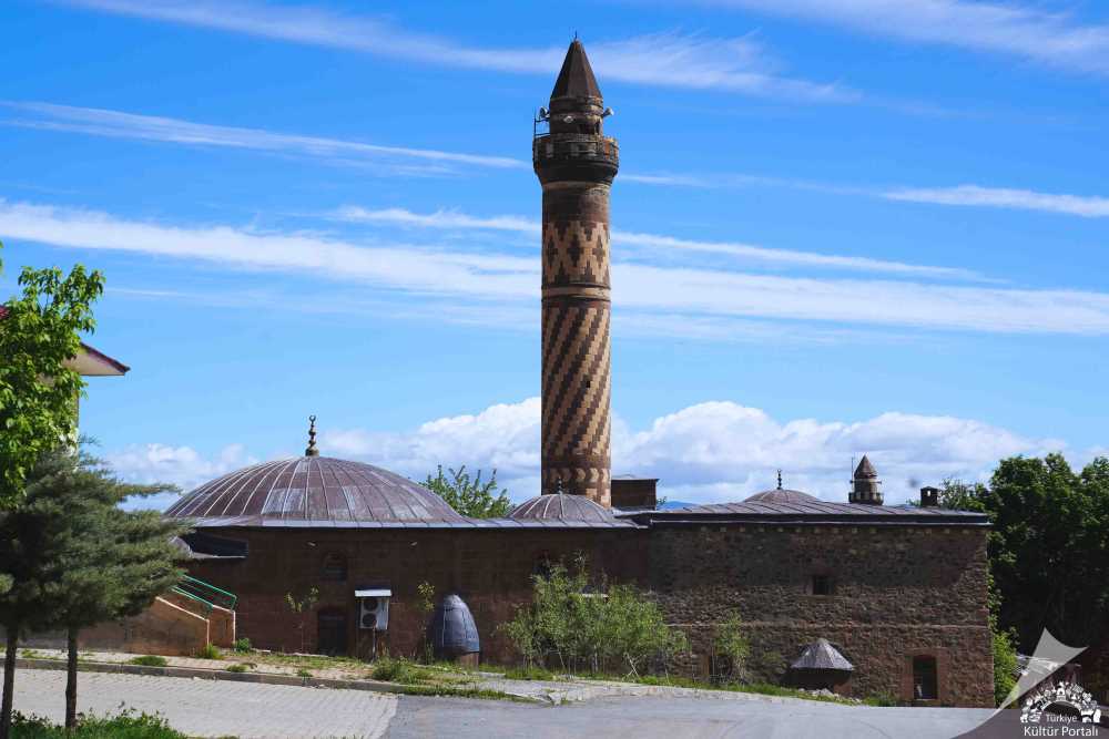 Hacı Şeref Camii - Muş