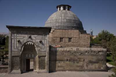 Karatay Medresesi Çini Eserler Müzesi - Konya