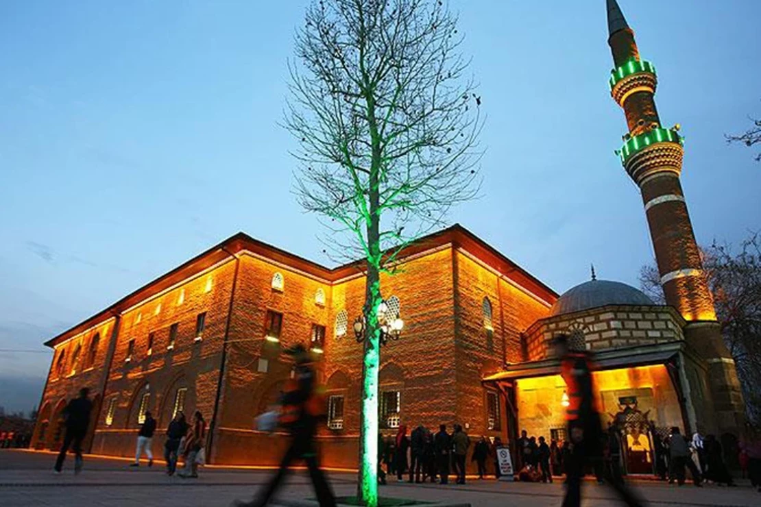 Hacı Bayram Camisi - Balıkesir