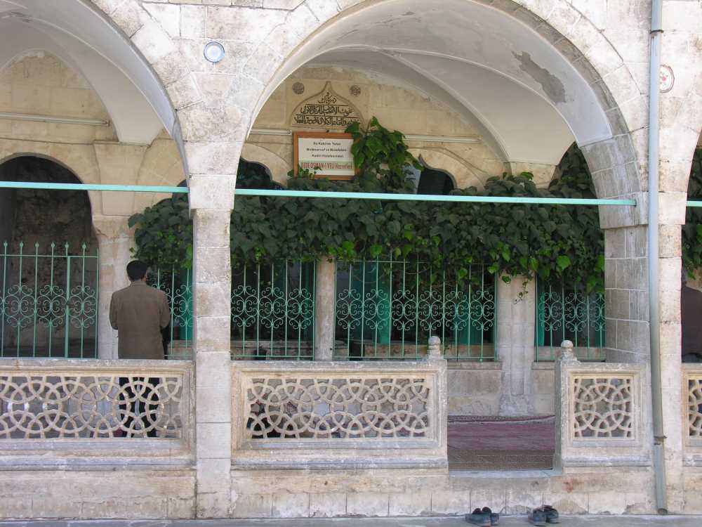 Şeyh Dede Osman Avni Türbesi - Şanlıurfa