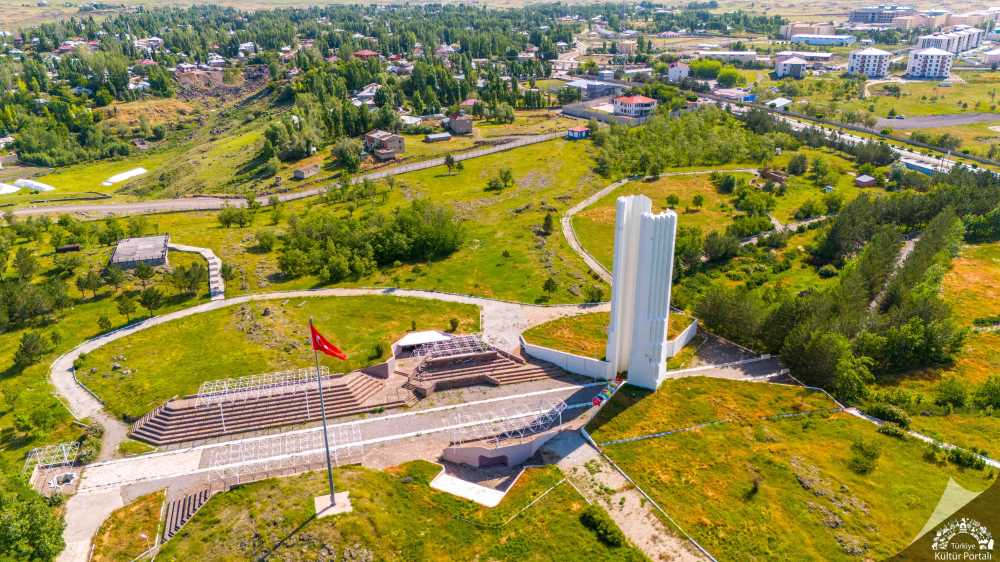 Malazgirt Zafer Anıtı - Muş