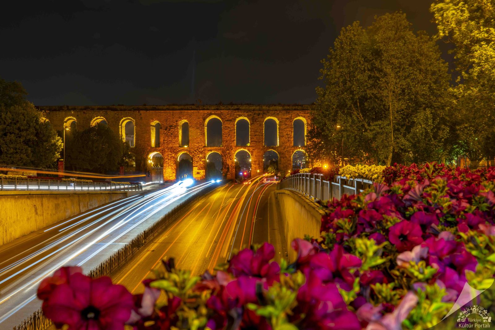 Bozdoğan Su Kemeri - İstanbul