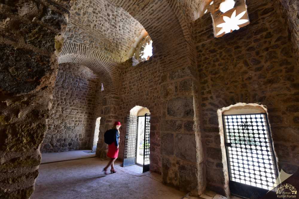 St. Pierre Anıt Müzesi - Hatay