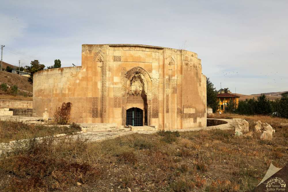 Mama Hatun Külliyesi - Erzincan