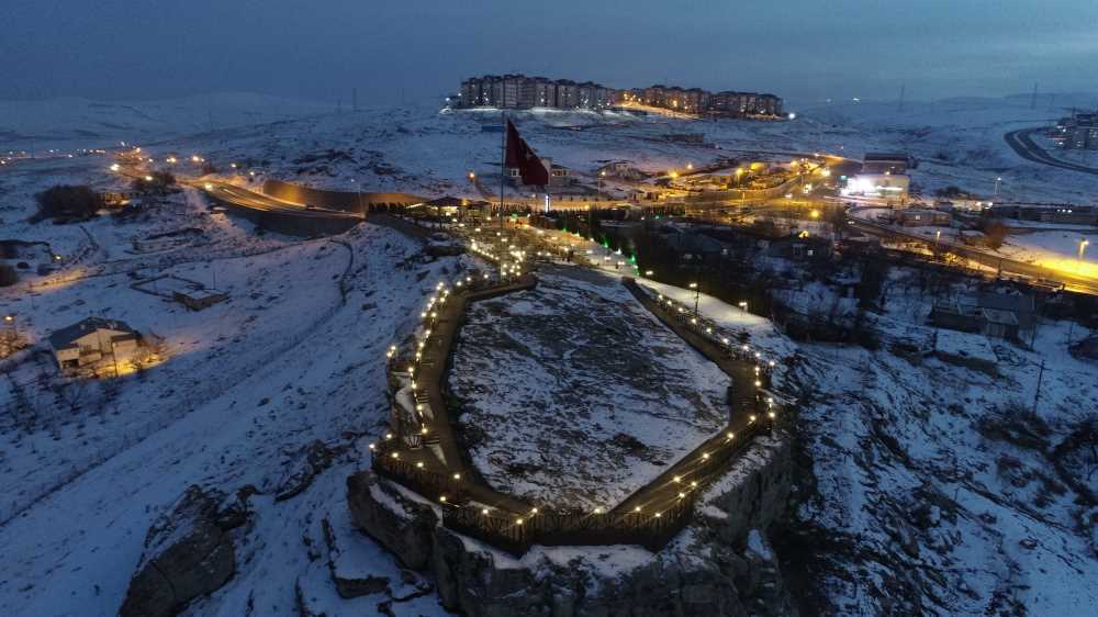 Edremit Kız Kalesi Seyir Terası - Van