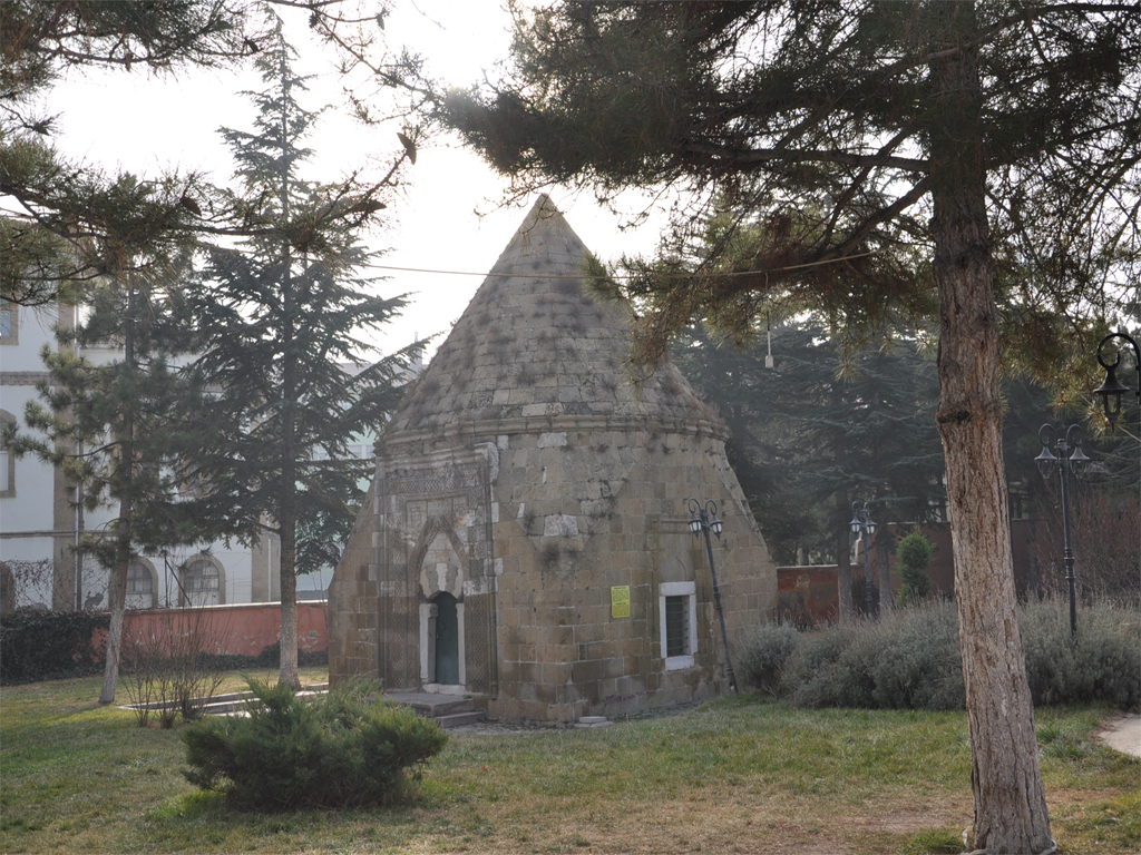 Gündoğdu Türbesi - Niğde