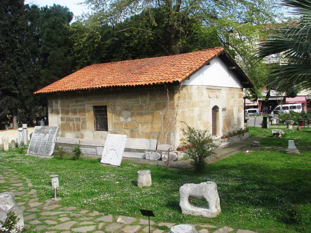 Sultan Hatun Türbesi - Sinop