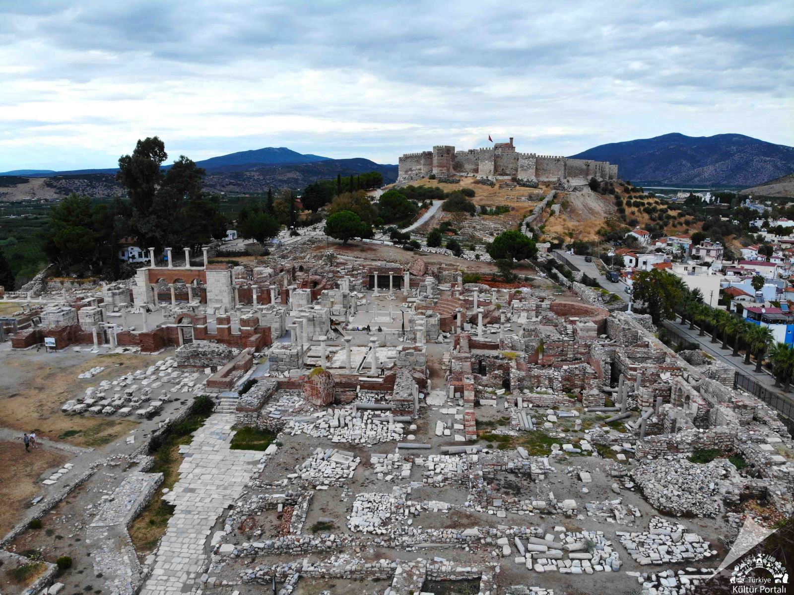 Ayasuluk Tepesi Ve St Jean Anıtı Ören Yeri - İzmir