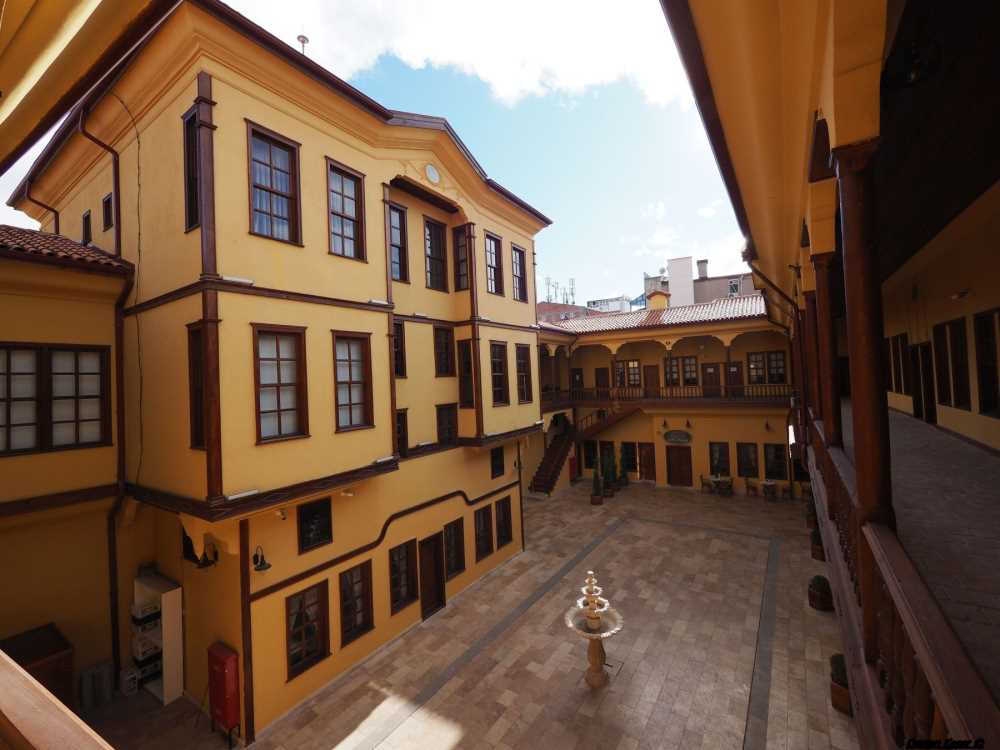 Veli Paşa Hanı - Çorum