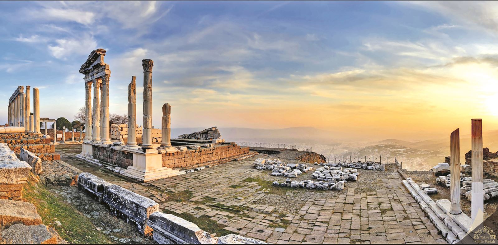 Bergama Çok Katmanlı Kültürel Peyzaj Alanı - İzmir