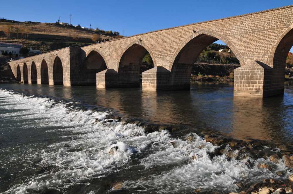 Dicle Köprüsü - Diyarbakır