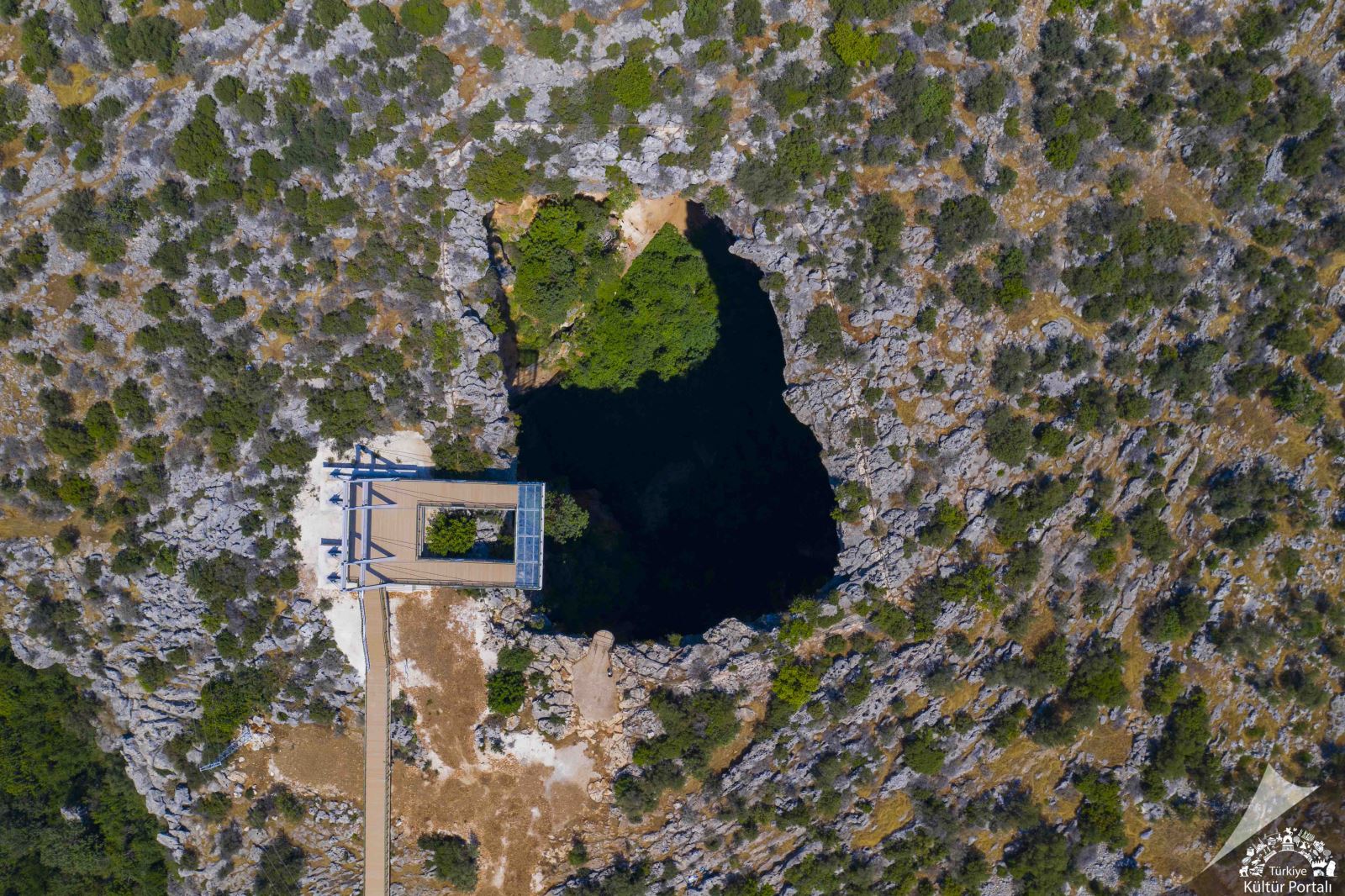 Cennet Ve Cehennem Obrukları - Mersin