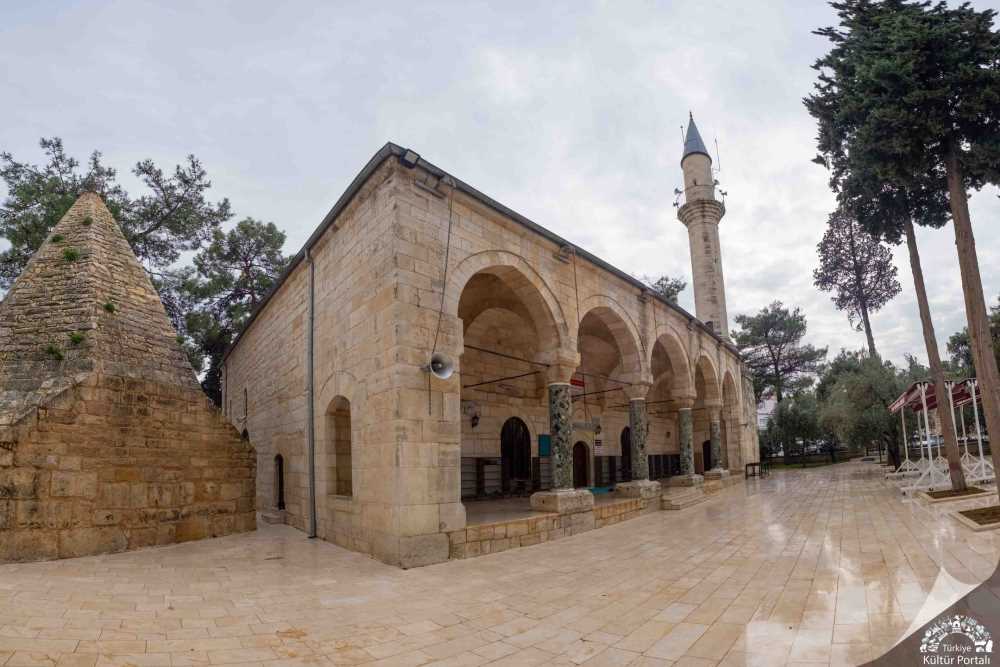 Laal Paşa Camii - Mersin
