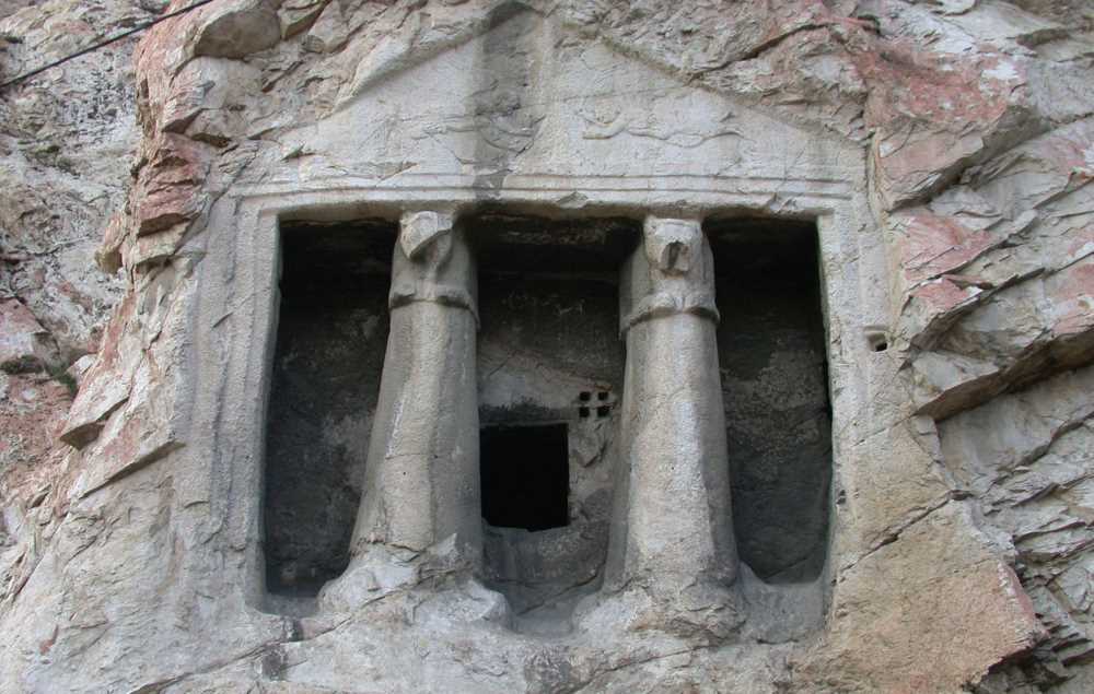 İskilip Kaya Mezarı - Çorum