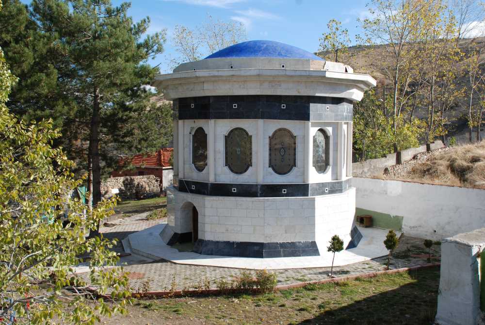 Haydar Sultan Cami Ve Türbesi - Kırıkkale